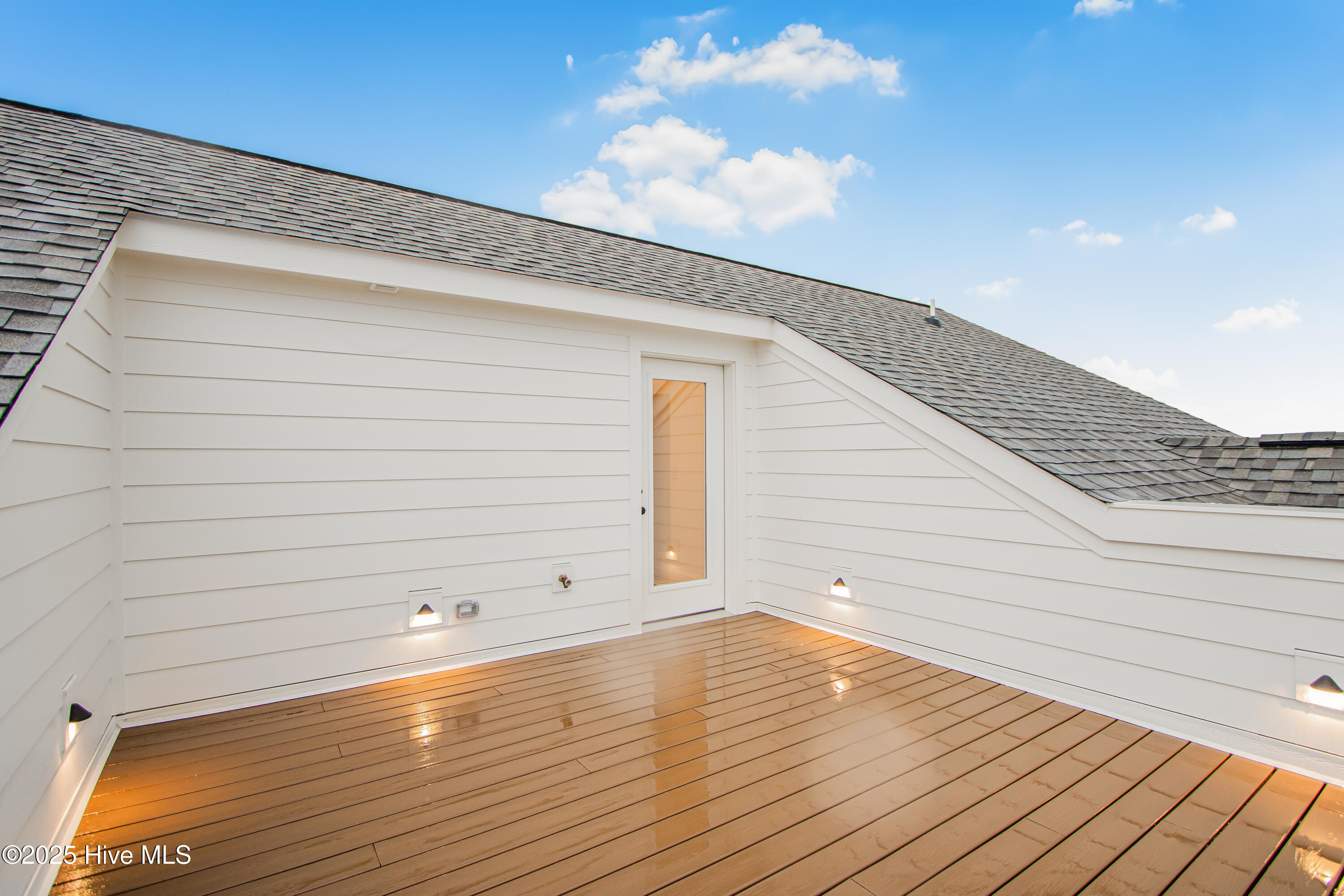 Panoramic look out deck
