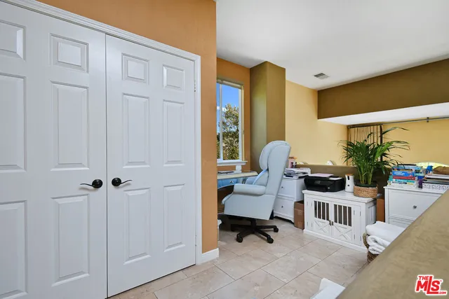 $1,295,000 | 3661 El Encanto Drive, Calabasas, CA 91302