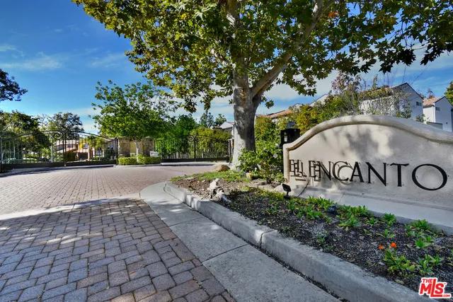 $1,295,000 | 3661 El Encanto Drive, Calabasas, CA 91302