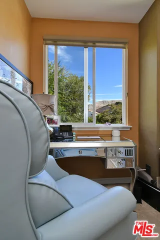 $1,295,000 | 3661 El Encanto Drive, Calabasas, CA 91302