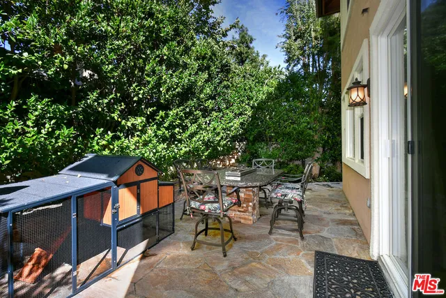$1,295,000 | 3661 El Encanto Drive, Calabasas, CA 91302
