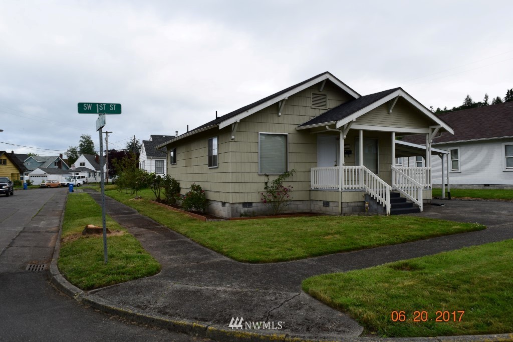 68 Southwest 1st Street Chehalis, WA 98532 - Photo 2 of 25 Gallery Image 2