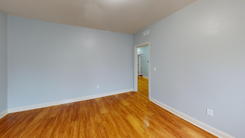 12 Hiawatha Road Boston, MA 02126 - Photo 5 of 35