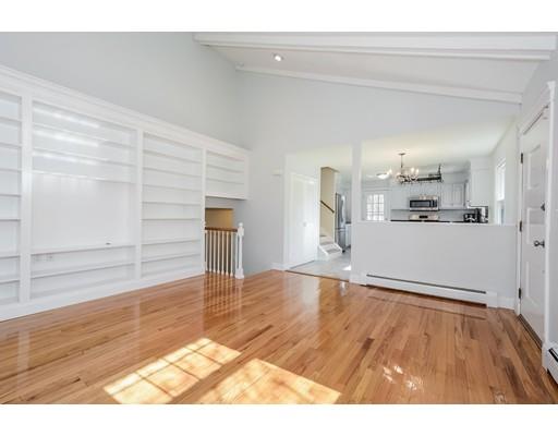 10 Winston Road Worcester, MA 01606 - Photo 4 of 26 Gallery Image 4