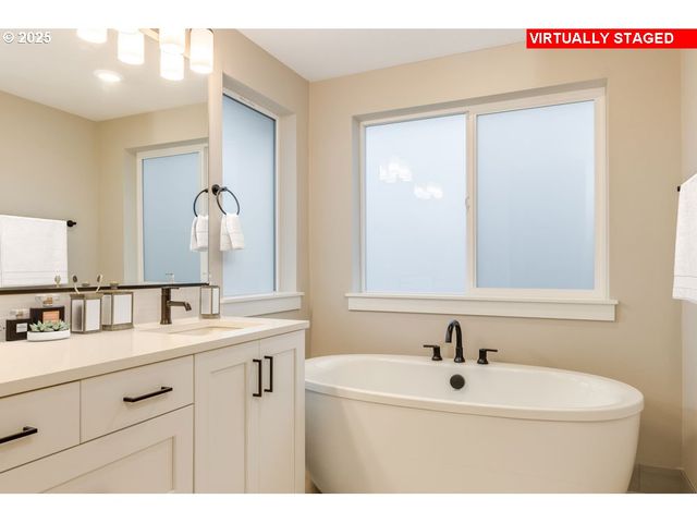 $729,900 | 3802 South 44th Avenue, Ridgefield, WA 98642