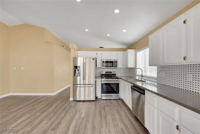 $1,950 | 2329 Avery Drive, Las Vegas, NV 89108