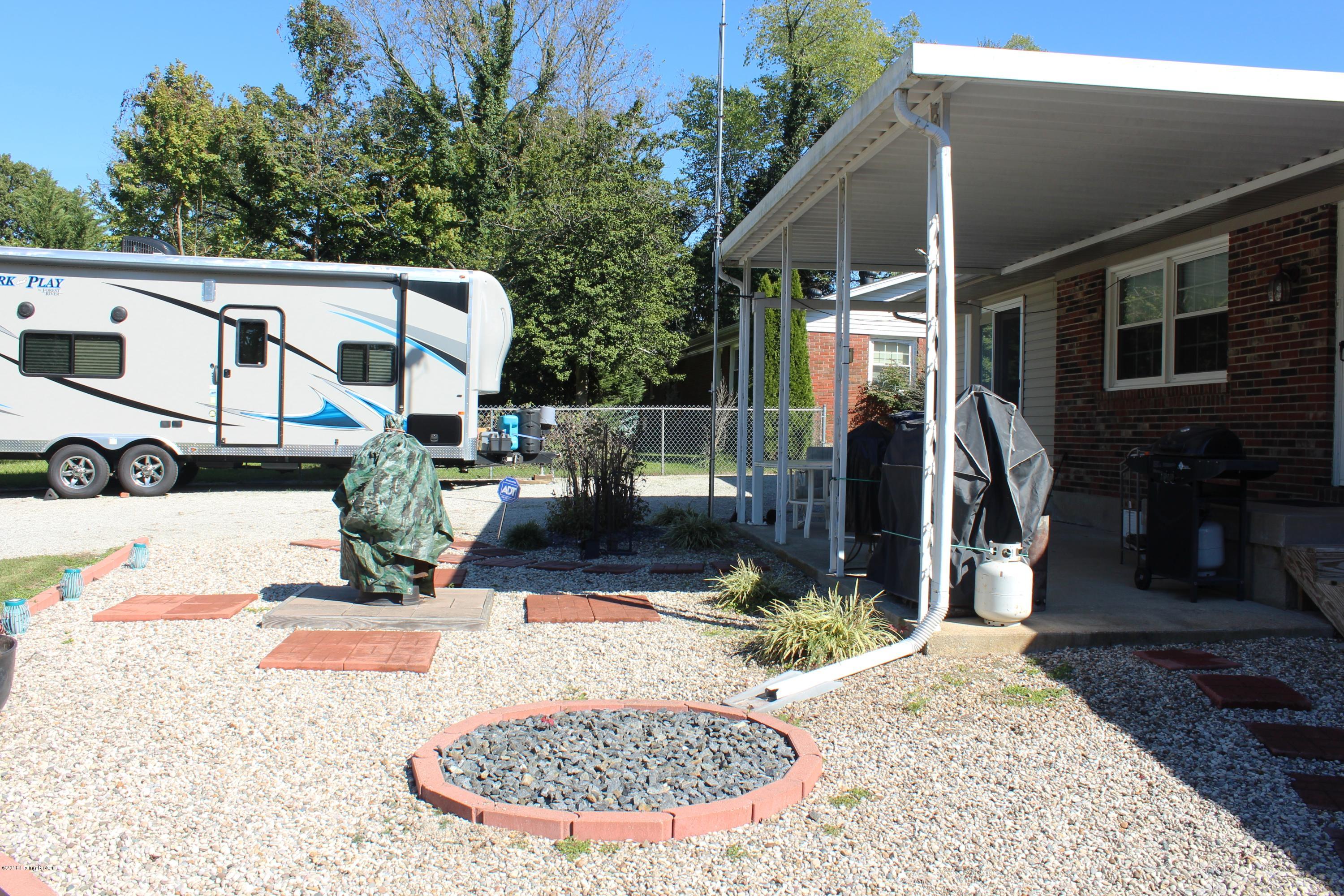 6703 Robin Road Crestwood, KY 40014 - Photo 33 of 35 036
