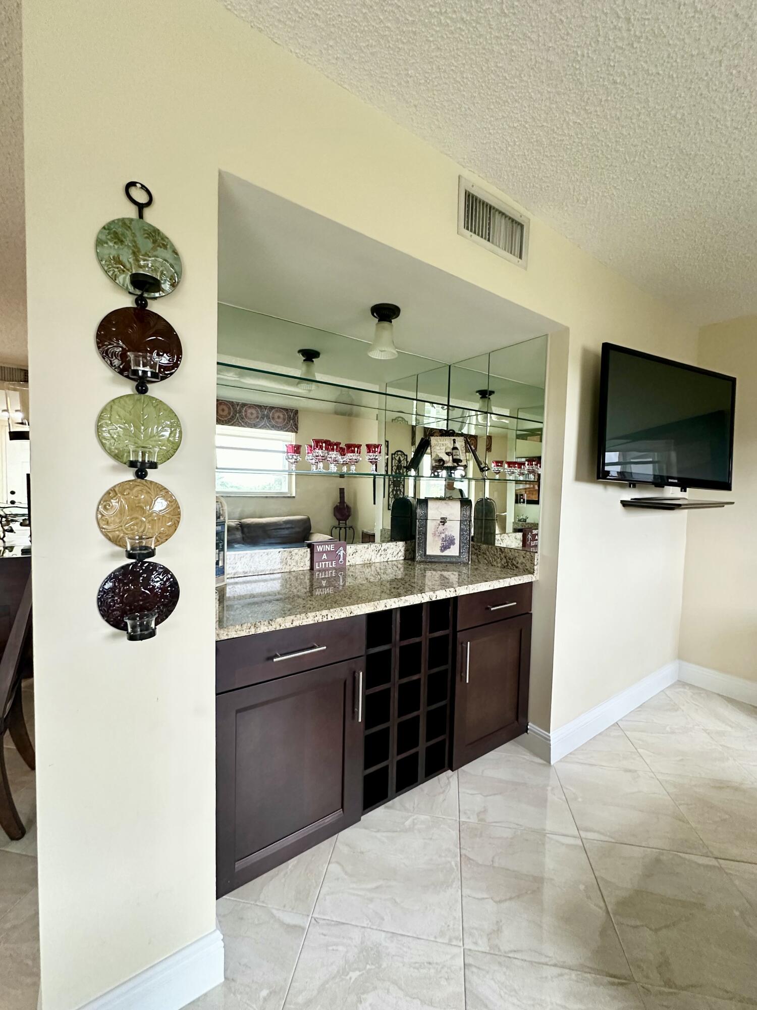 299 Northwest 52nd Terrace, Unit 422 Boca Raton, FL 33487 - Photo 11 of 39 IMG_7954