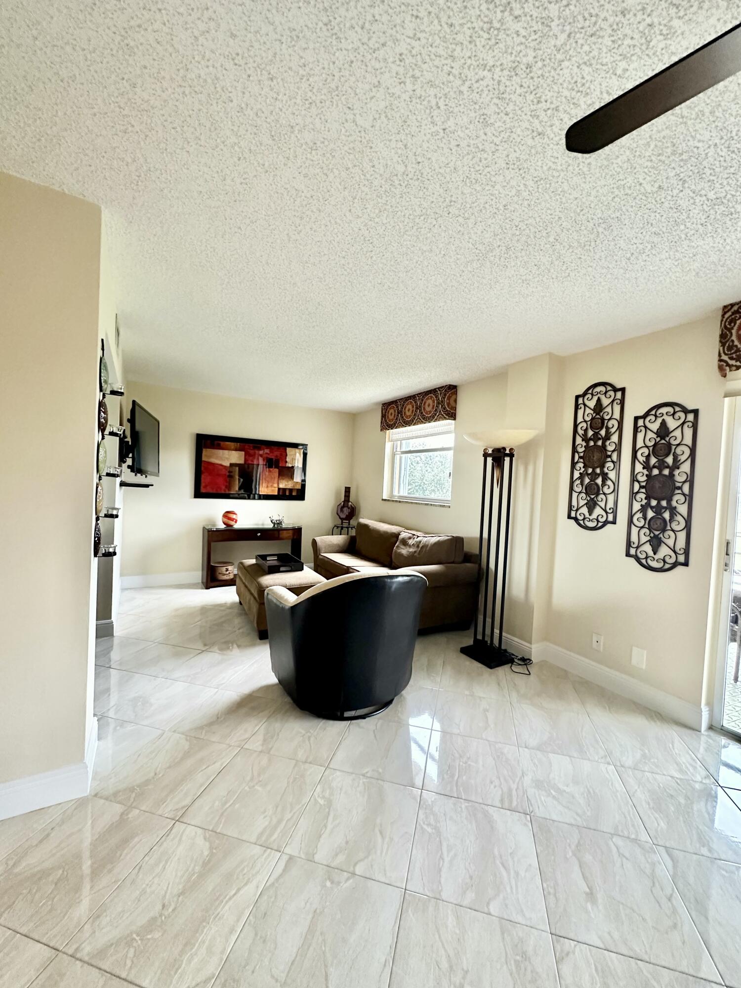 299 Northwest 52nd Terrace, Unit 422 Boca Raton, FL 33487 - Photo 12 of 39 IMG_7952
