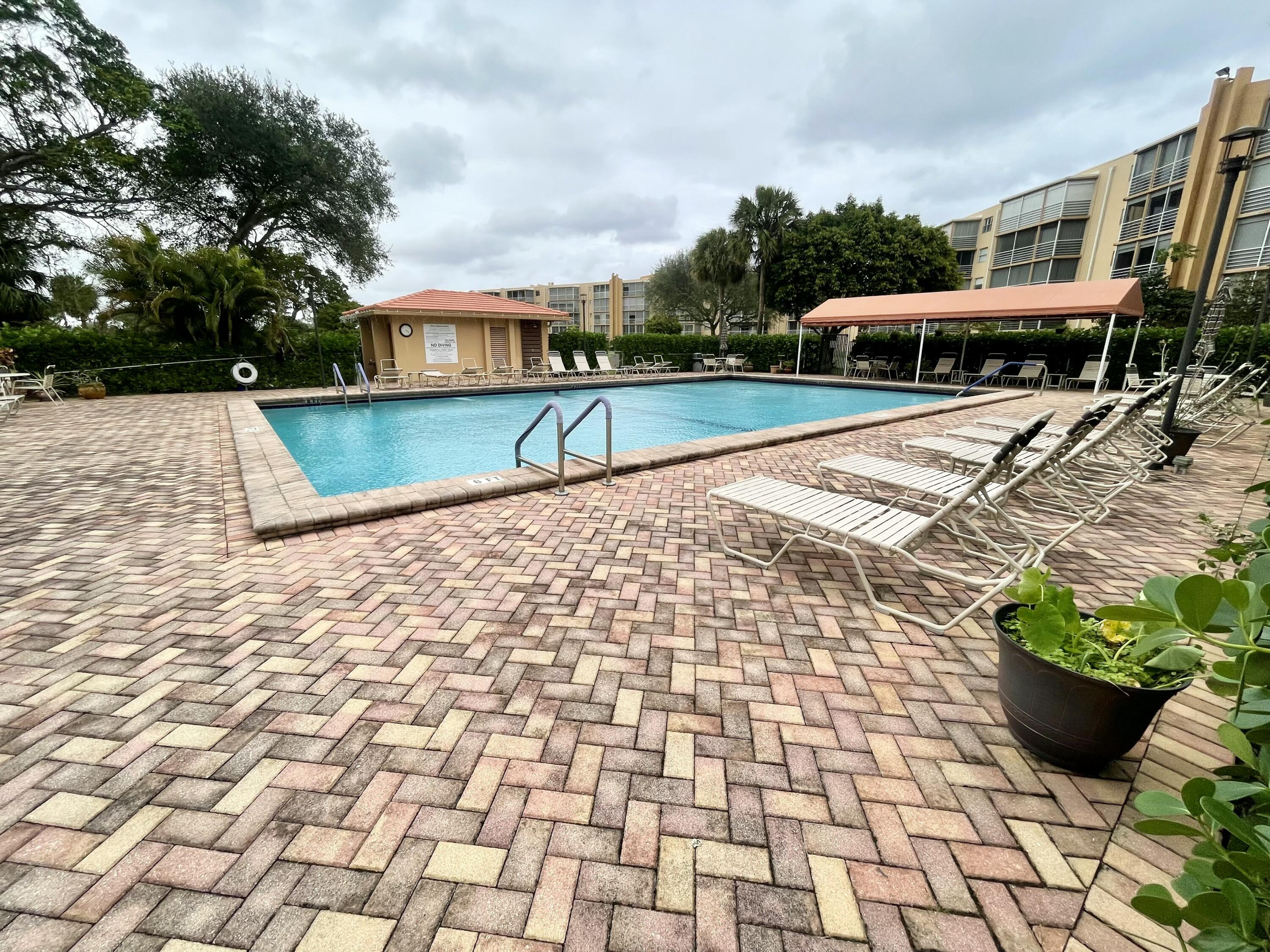 299 Northwest 52nd Terrace, Unit 422 Boca Raton, FL 33487 - Photo 29 of 39 IMG_0400