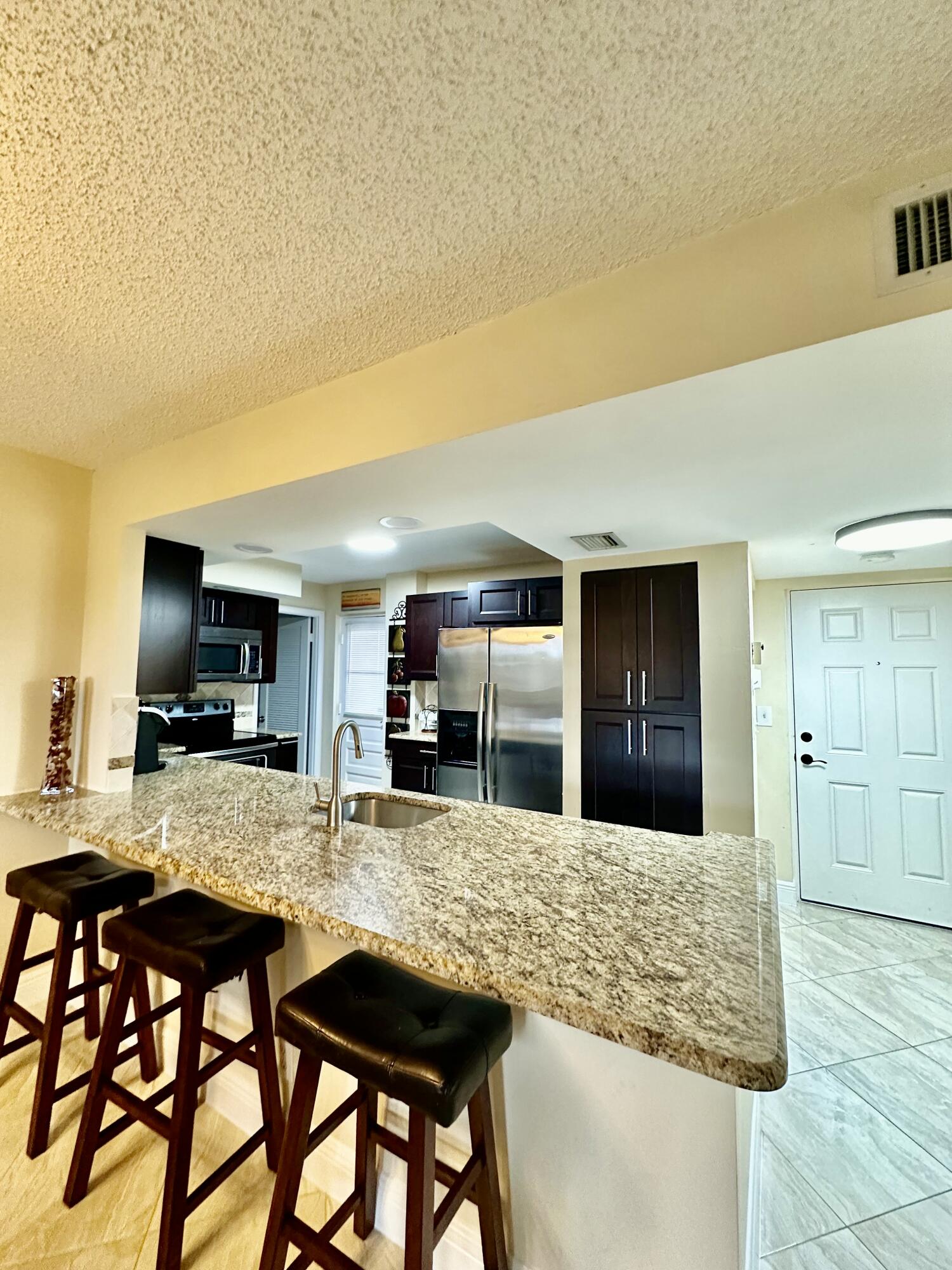 299 Northwest 52nd Terrace, Unit 422 Boca Raton, FL 33487 - Photo 5 of 39 IMG_7937