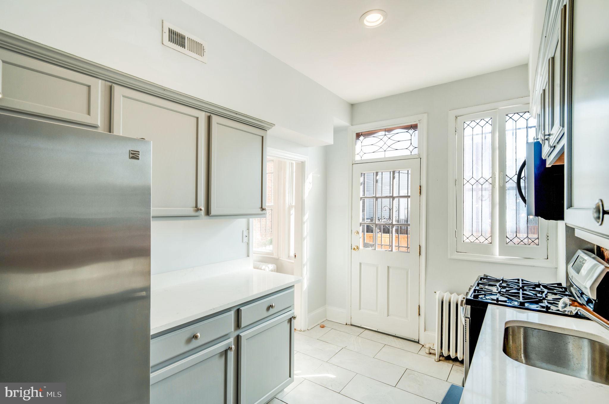 104 15th Street Southeast, Unit A Washington, DC 20003 - Photo 17 of 20