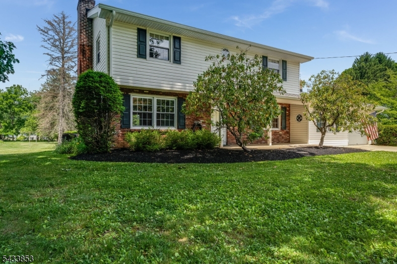 44 Pleasant Valley Road Washington, NJ 07882 - Photo 3 of 37