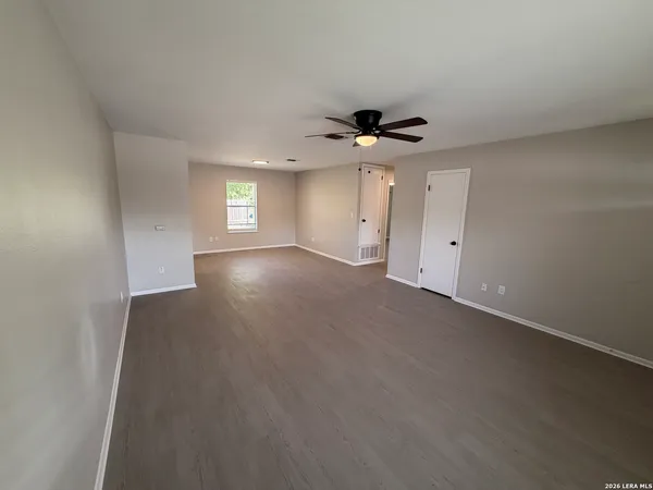 $1,525 | 795 Albert Street, New Braunfels, TX 78130