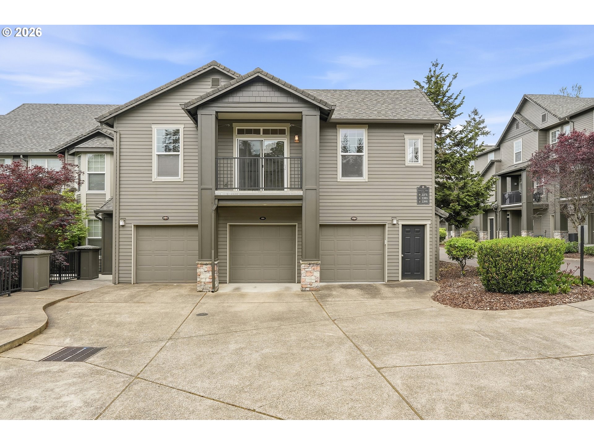 2365 Snowberry Ridge Court West Linn, OR 97068 - Photo 2 of 41