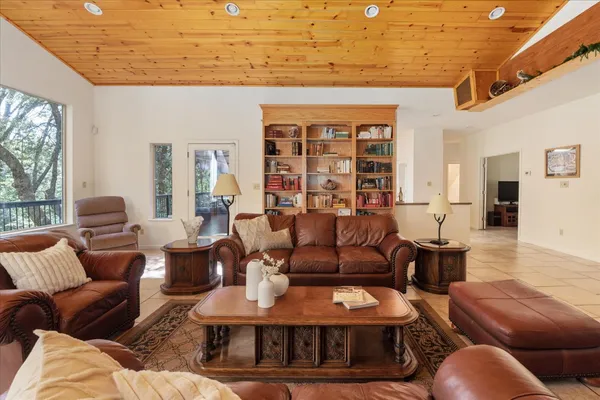 $949,950 | 3371 Fairway Drive, Arnold, CA 95223