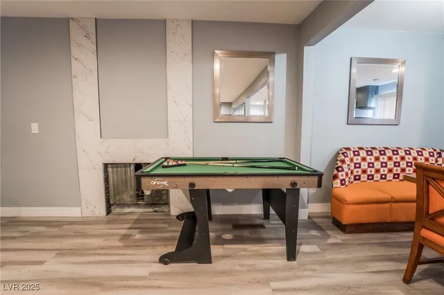 $3,300 | 3955 Savoy Court, Las Vegas, NV 89115