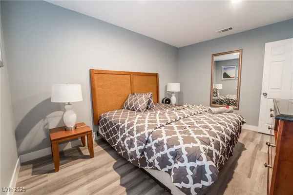 $3,300 | 3955 Savoy Court, Las Vegas, NV 89115