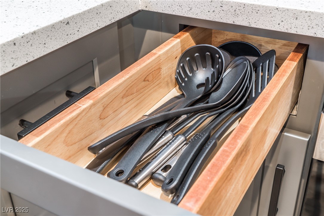 3955 Savoy Court Las Vegas, NV 89115 - Photo 32 of 53