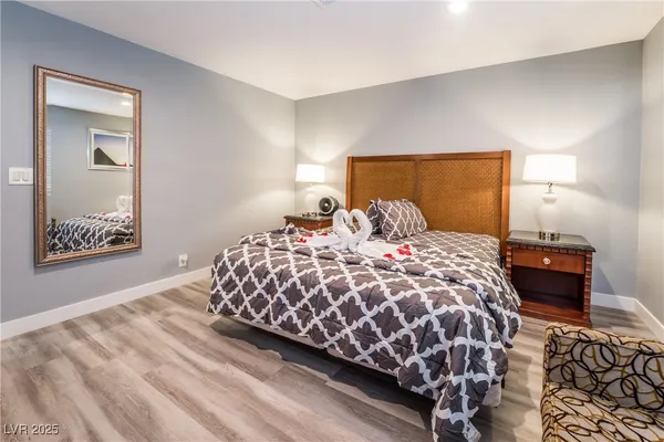 $3,300 | 3955 Savoy Court, Las Vegas, NV 89115