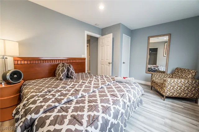 $3,300 | 3955 Savoy Court, Las Vegas, NV 89115