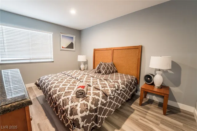 $3,300 | 3955 Savoy Court, Las Vegas, NV 89115