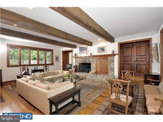 201 Ashwood Road Villanova, PA 19085 - Photo 2 of 10 Living Room