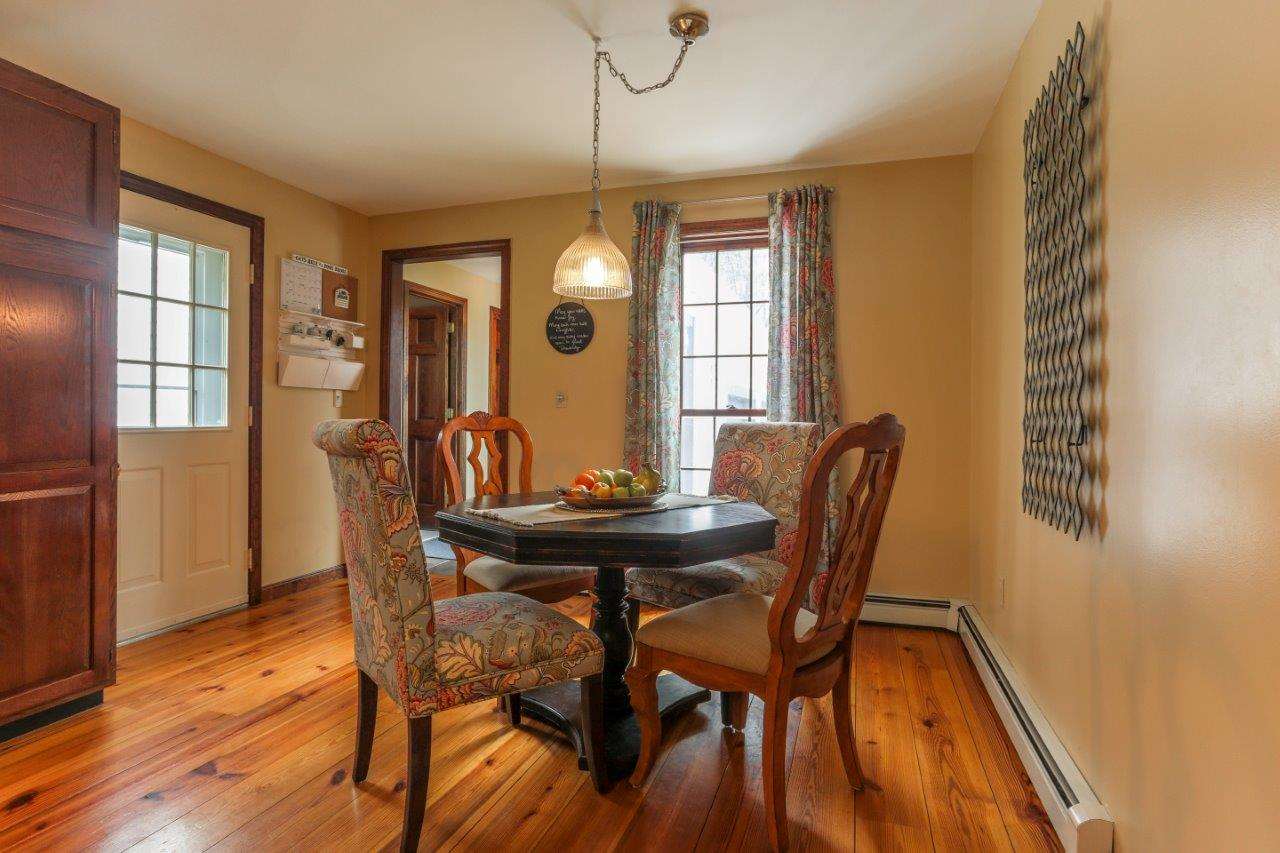 42 Boulder Hill Road Weare, NH 03281 - Photo 8 of 36