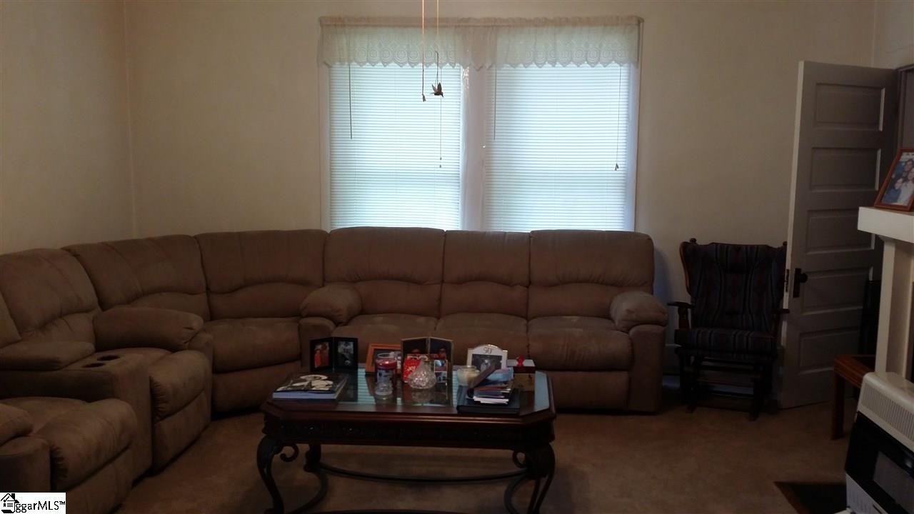 1021 McKelvey Road Pelzer, SC 29669 - Photo 4 of 19
