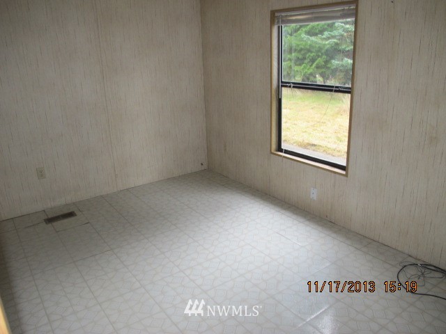 18515 Marble Street Southwest Rochester, WA 98579 - Photo 12 of 16