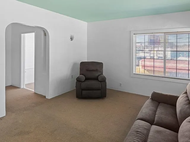 $2,399 | 2466 Seminary Avenue, Oakland, CA 94605