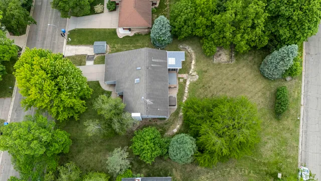 $499,000 | 107 Ravine Road, Mount Horeb, WI 53572