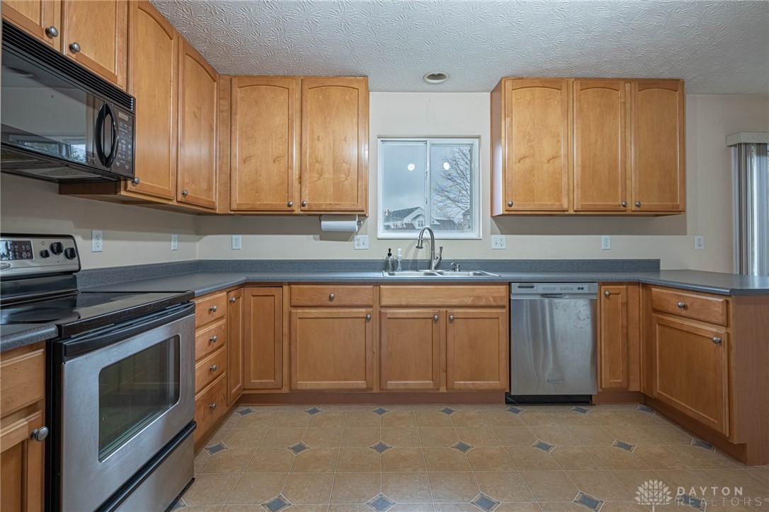 60 Keevers Point Springboro, OH 45066 - Photo 8 of 46 Gallery Image 8