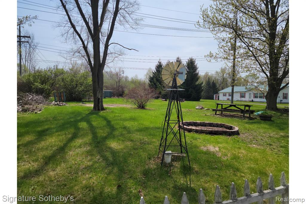 118 Daley Road Lapeer, MI 48446 - Photo 24 of 31