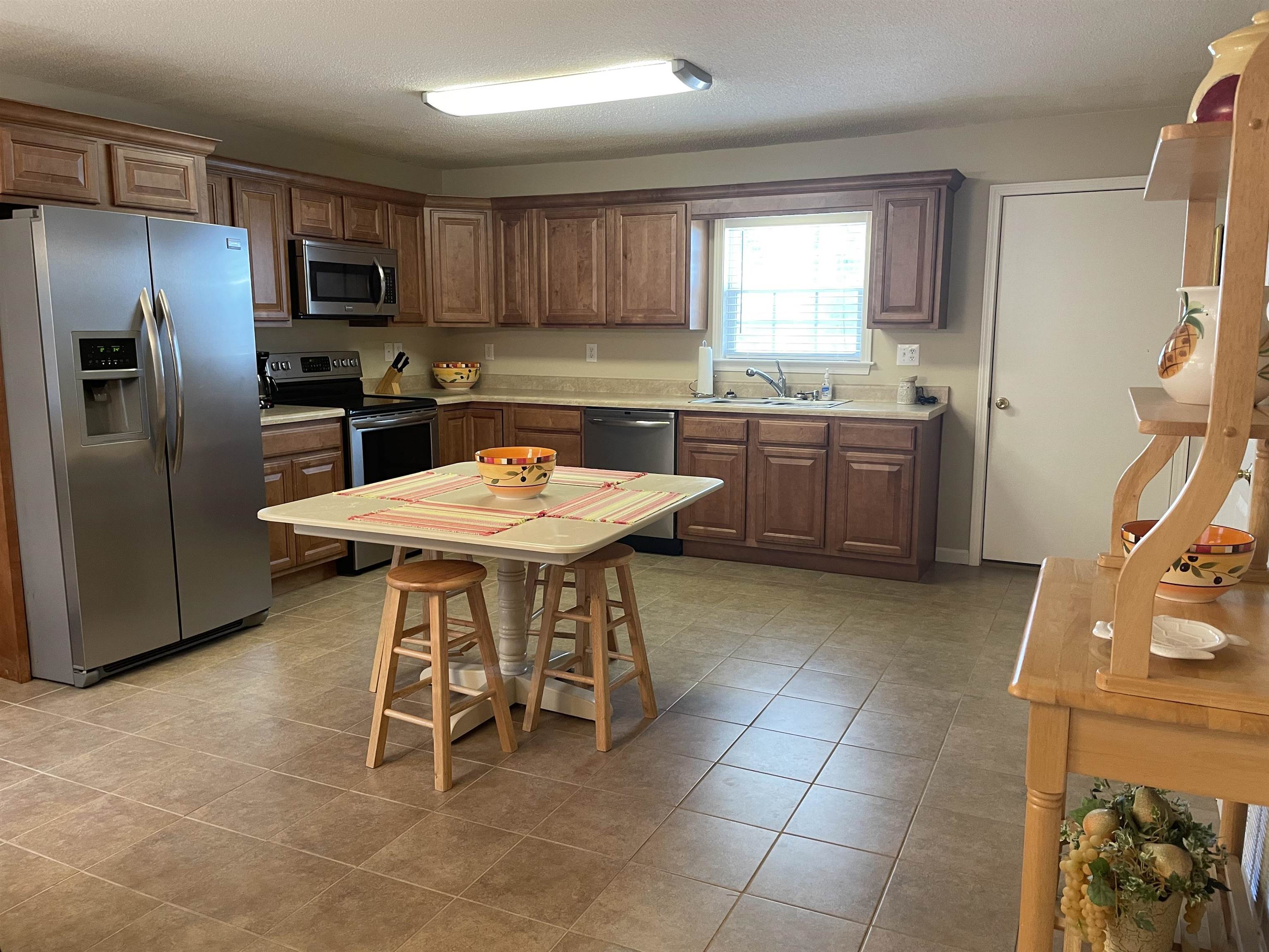 5287 Florida Avenue Orange Beach, AL 36561 - Photo 5 of 25 KItchen