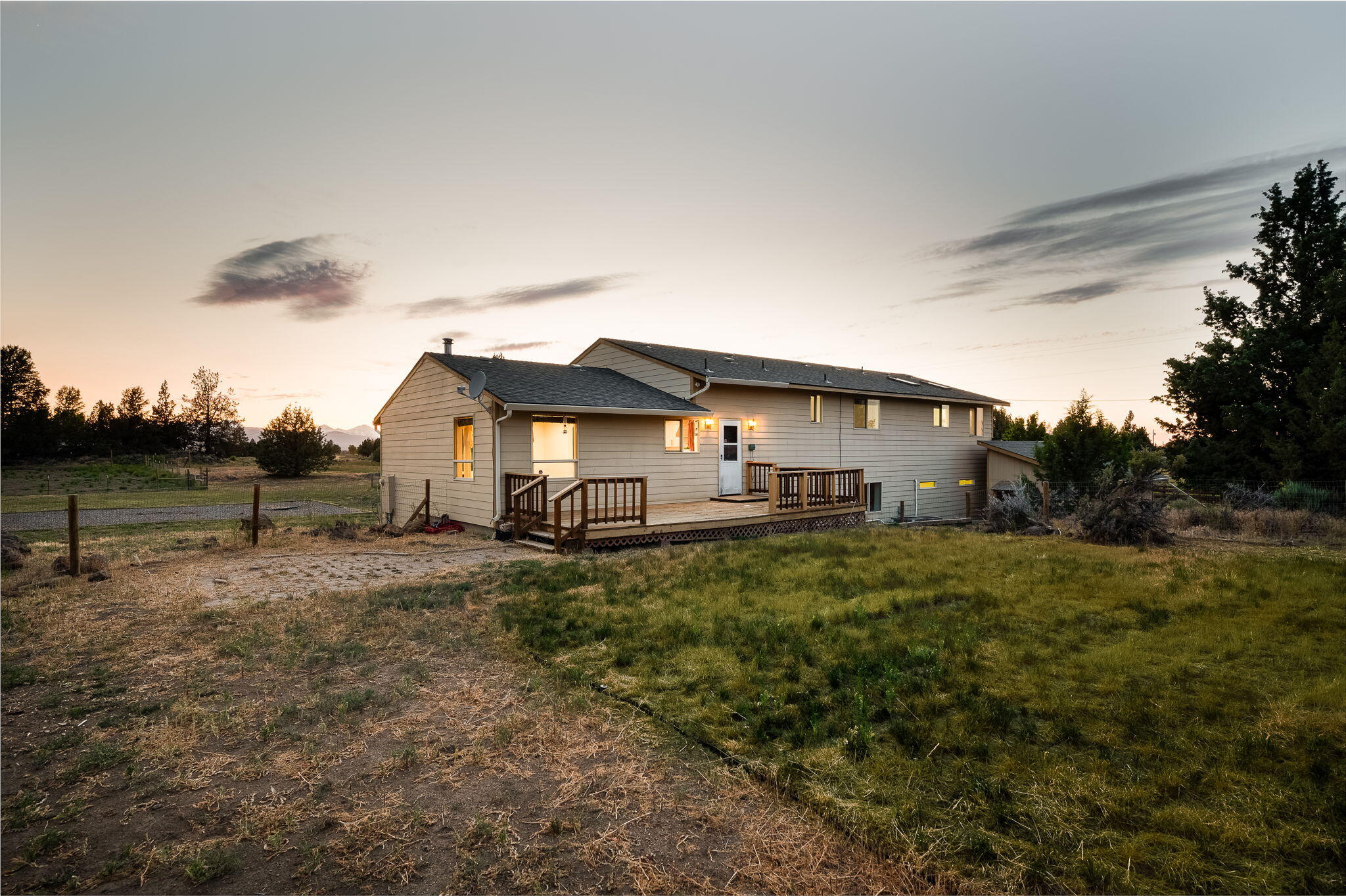 61391 Larsen Road Bend, OR 97702 - Photo 8 of 60 Exterior twilight