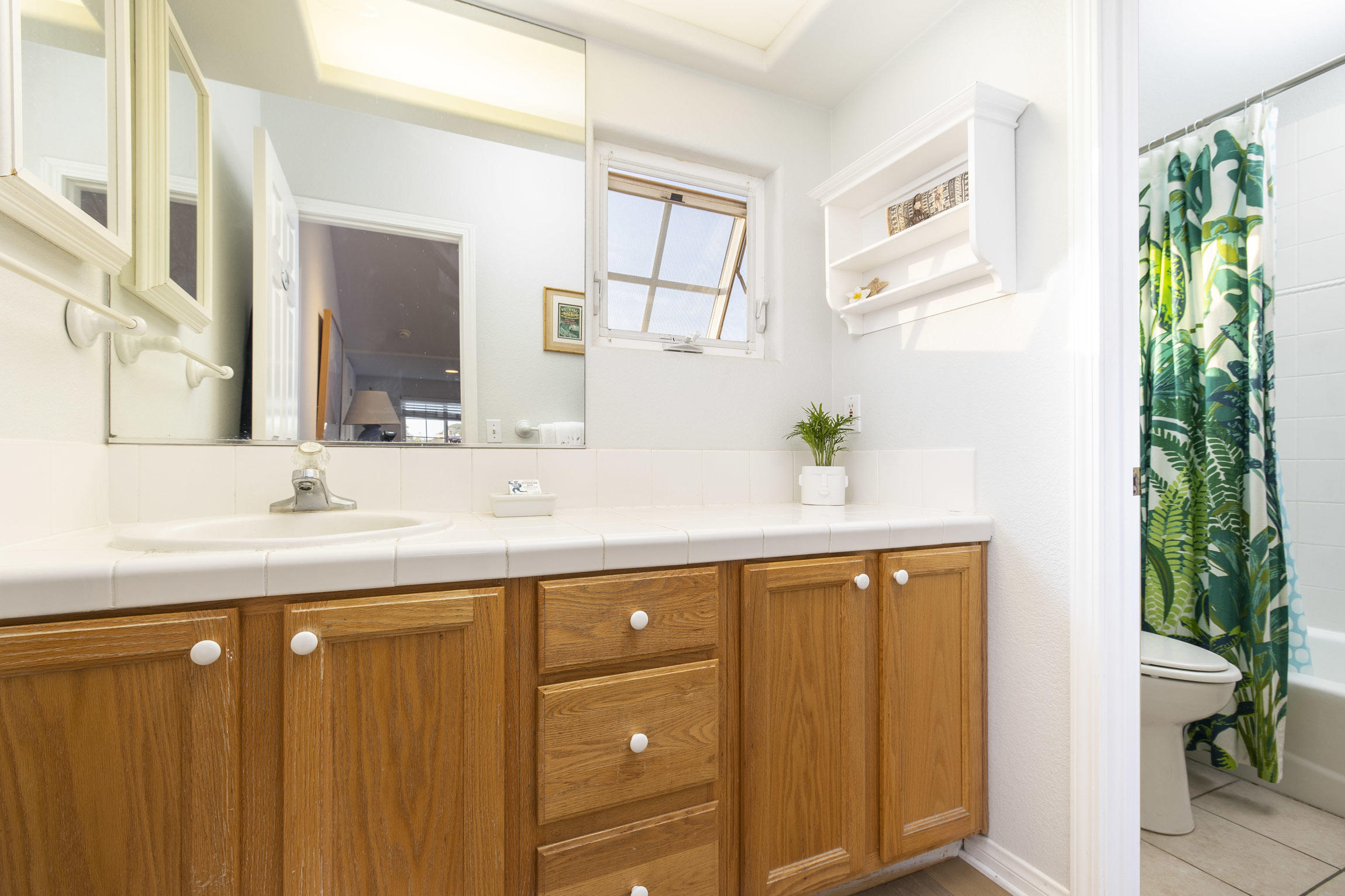 4731 4th Street Carpinteria, CA 93013 - Photo 16 of 21 Primary Bath