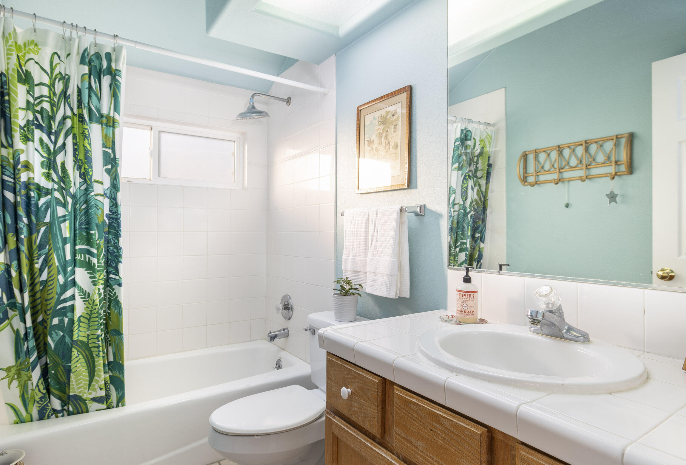 4731 4th Street Carpinteria, CA 93013 - Photo 17 of 21 Bath 2