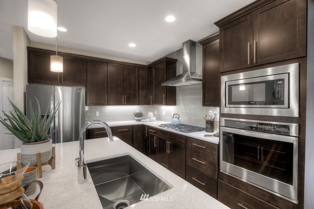 3526 227th Place Southeast, Unit J19 Bothell, WA 98021 - Photo 9 of 28