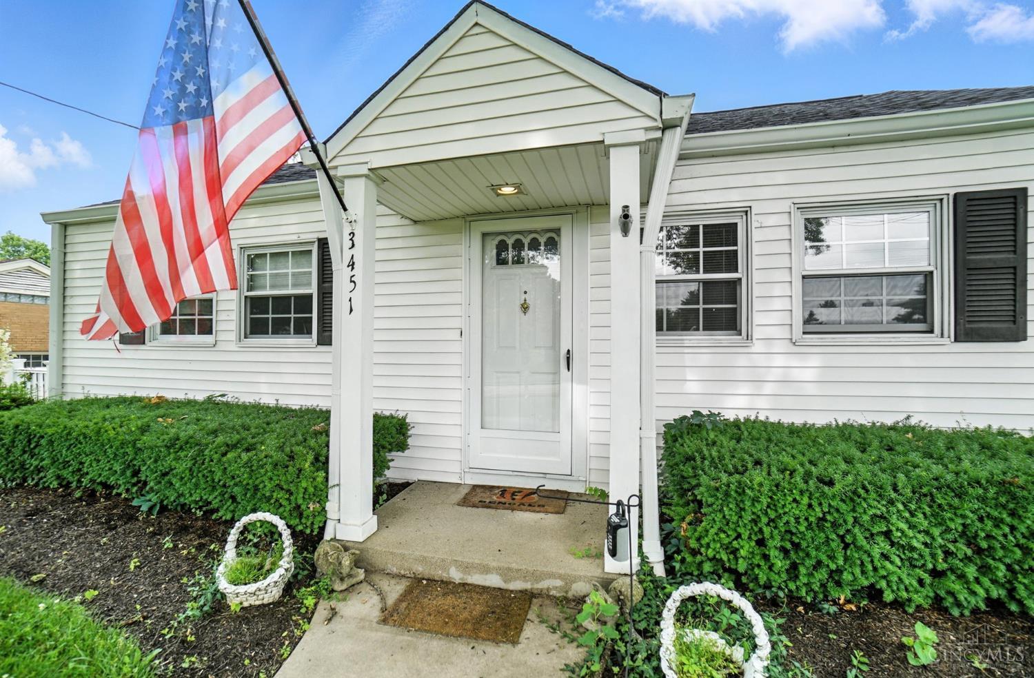 3451 Ebenezer Road Cincinnati, OH 45248 - Photo 2 of 42