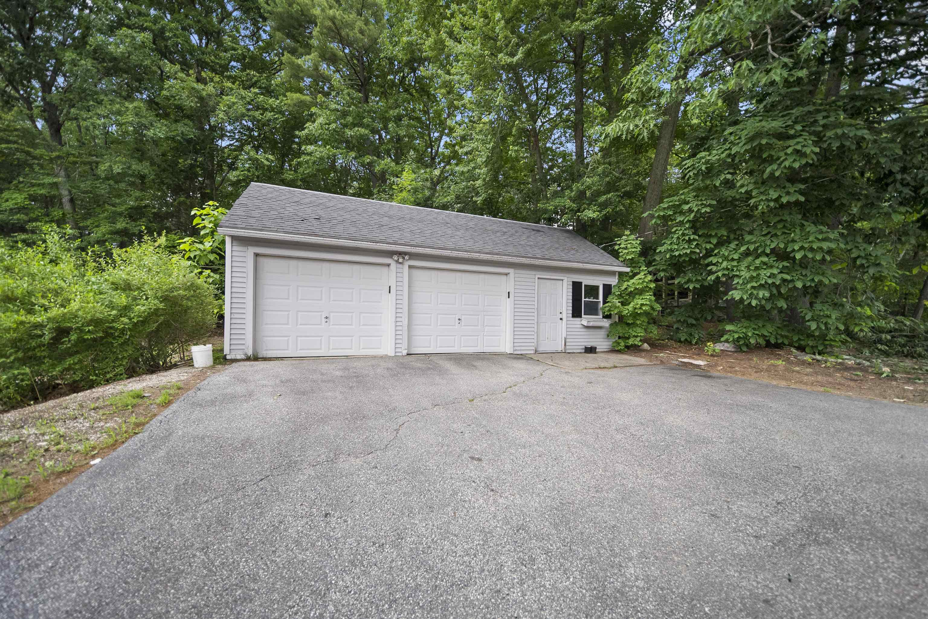 89 West Shore Road Windham, NH 03087 - Photo 3 of 39