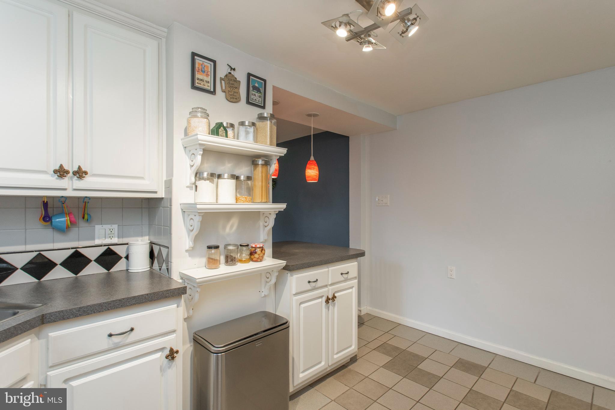 1328 Ashbourne Road Elkins Park, PA 19027 - Photo 13 of 32