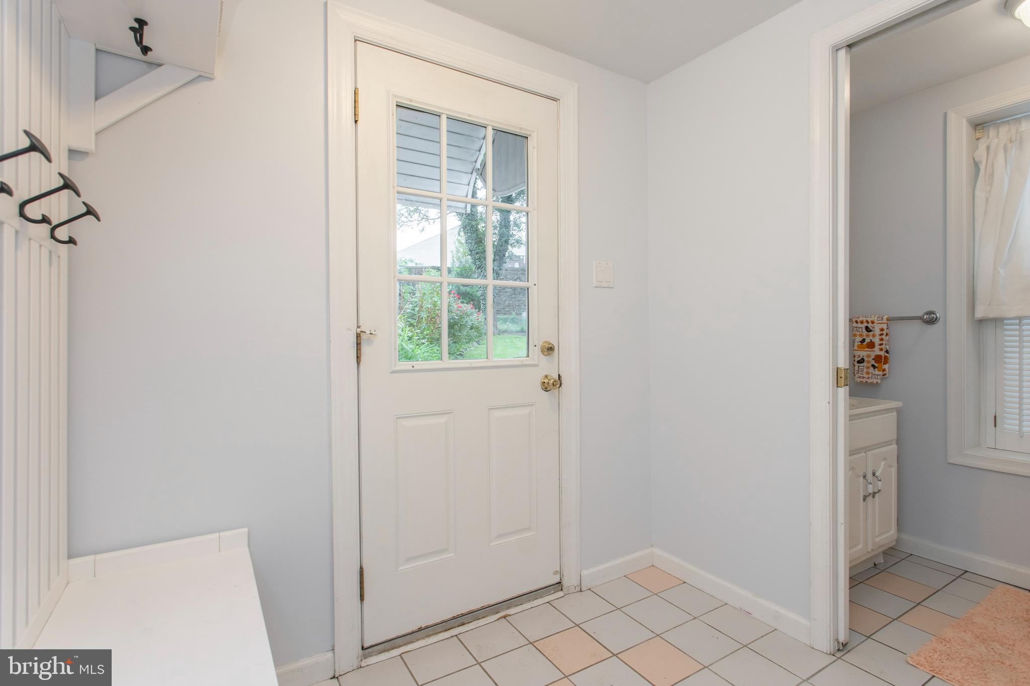 1328 Ashbourne Road Elkins Park, PA 19027 - Photo 15 of 32