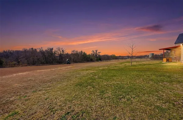 $472,500 | 144 Brady Coleman Lane, Springtown, TX 76082