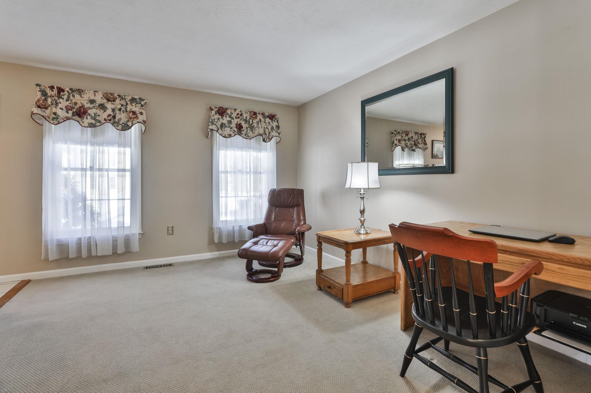 35 Pinebrook Road Nashua, NH 03062 - Photo 20 of 46