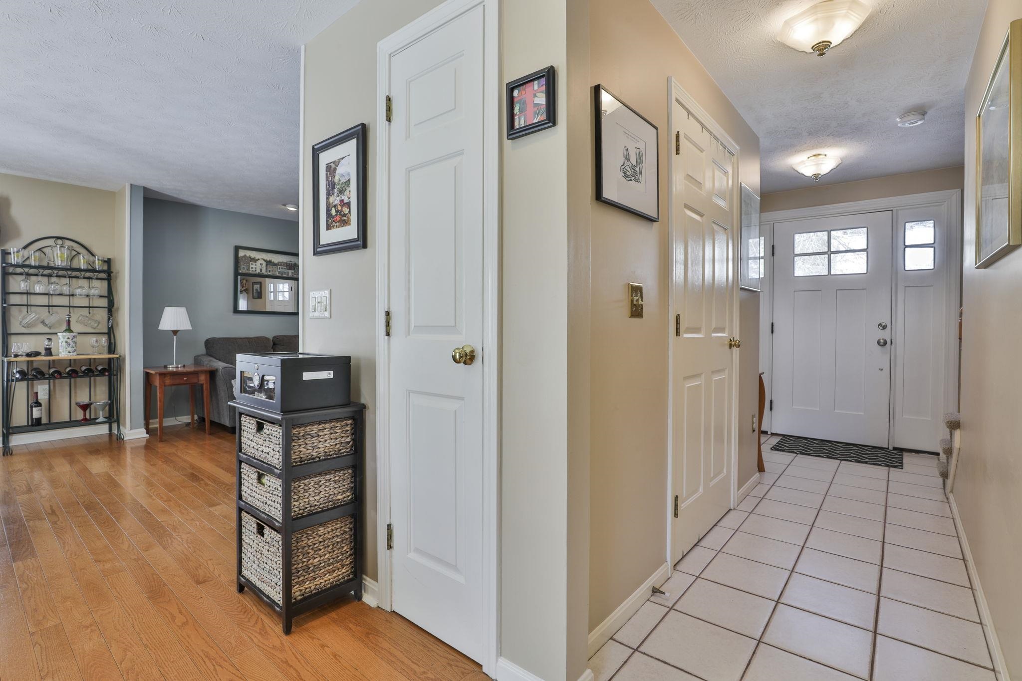 35 Pinebrook Road Nashua, NH 03062 - Photo 25 of 46