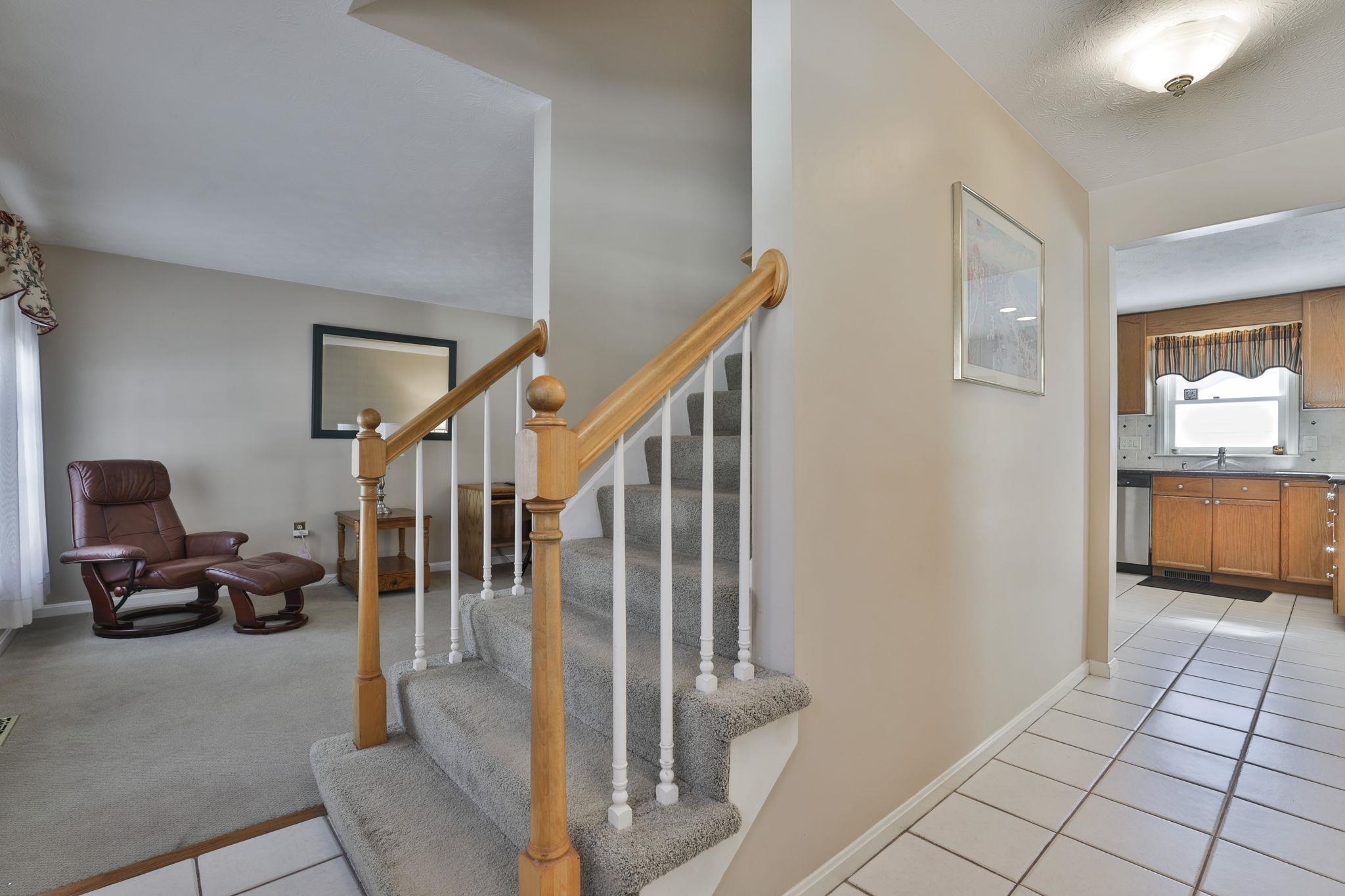 35 Pinebrook Road Nashua, NH 03062 - Photo 27 of 46