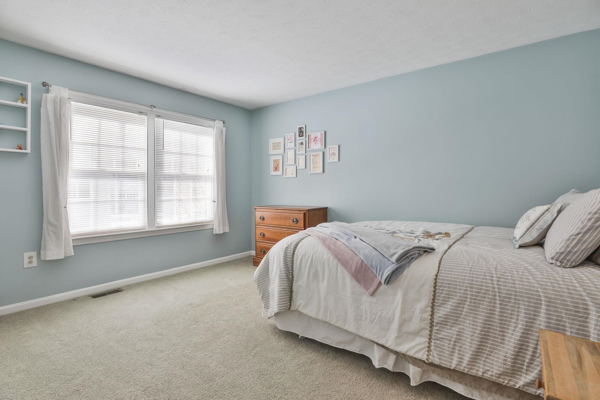 35 Pinebrook Road Nashua, NH 03062 - Photo 29 of 46
