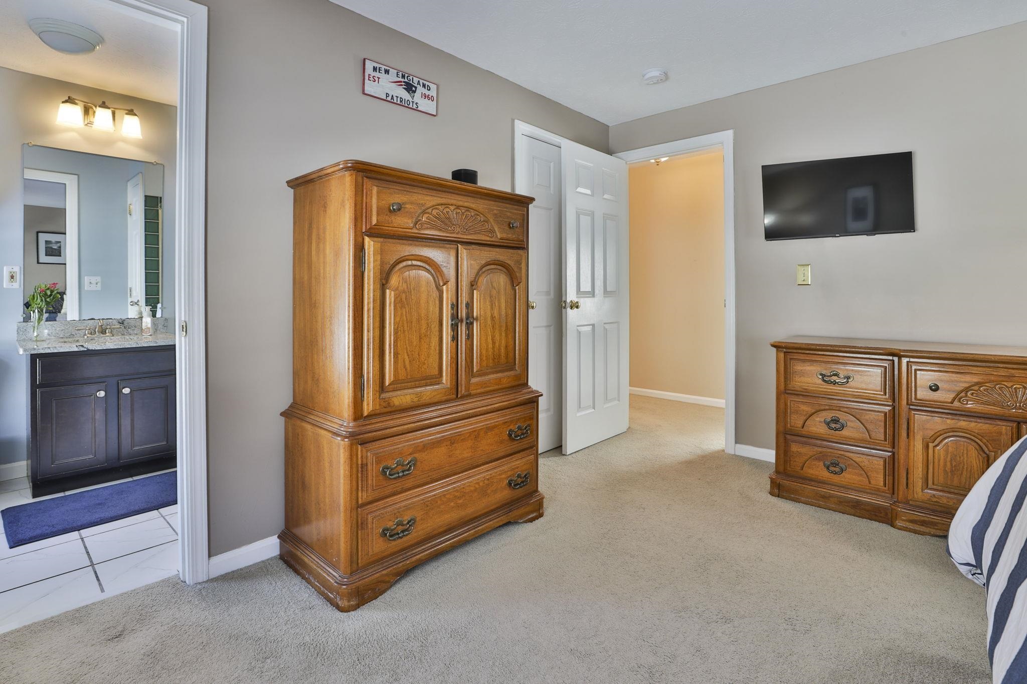 35 Pinebrook Road Nashua, NH 03062 - Photo 40 of 46
