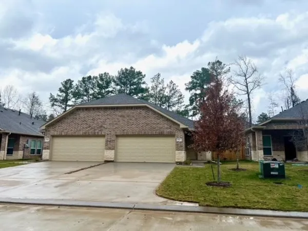 $1,850 | 851 A Arbor Pnes Court, Conroe, TX 77303